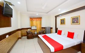 Hotel Vasu International